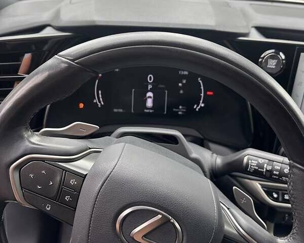 Білий Лексус РХ, об'ємом двигуна 2.4 л та пробігом 50 тис. км за 57000 $, фото 5 на Automoto.ua