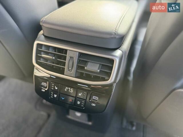 Белый Лексус РХ, объемом двигателя 2.5 л и пробегом 39 тыс. км за 79000 $, фото 55 на Automoto.ua