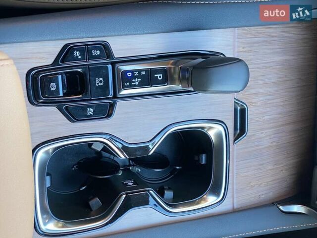 Белый Лексус РХ, объемом двигателя 2.5 л и пробегом 41 тыс. км за 65990 $, фото 17 на Automoto.ua