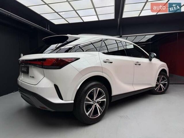 Білий Лексус РХ, об'ємом двигуна 2.4 л та пробігом 3 тис. км за 56900 $, фото 14 на Automoto.ua