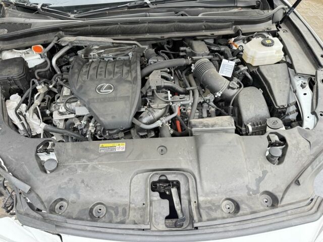 Белый Лексус РХ, объемом двигателя 2.4 л и пробегом 8 тыс. км за 45000 $, фото 12 на Automoto.ua