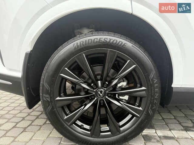 Белый Лексус РХ, объемом двигателя 2.4 л и пробегом 2 тыс. км за 65000 $, фото 13 на Automoto.ua