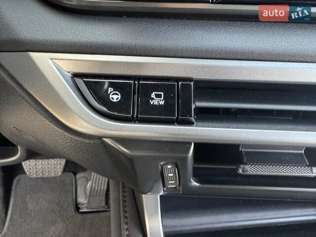 Белый Лексус РХ, объемом двигателя 2.5 л и пробегом 39 тыс. км за 79000 $, фото 51 на Automoto.ua