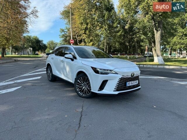 Білий Лексус РХ, об'ємом двигуна 2.49 л та пробігом 31 тис. км за 58500 $, фото 1 на Automoto.ua