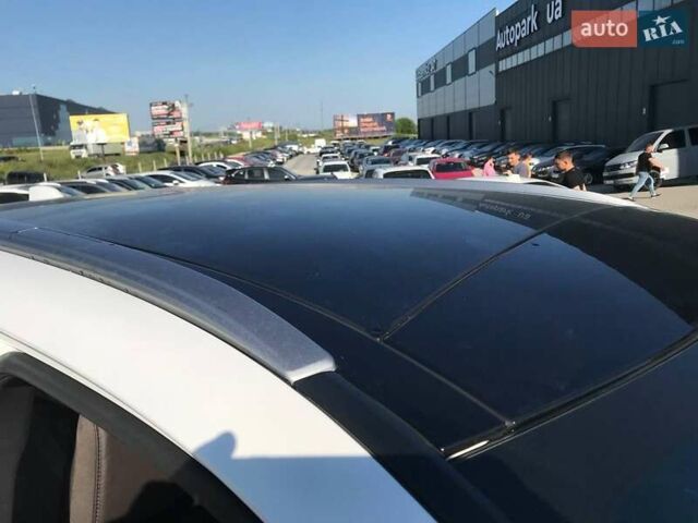 Белый Лексус РХ, объемом двигателя 2.5 л и пробегом 11 тыс. км за 68300 $, фото 15 на Automoto.ua