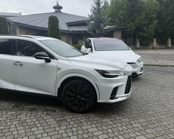 Белый Лексус РХ, объемом двигателя 2.4 л и пробегом 2 тыс. км за 65000 $, фото 7 на Automoto.ua