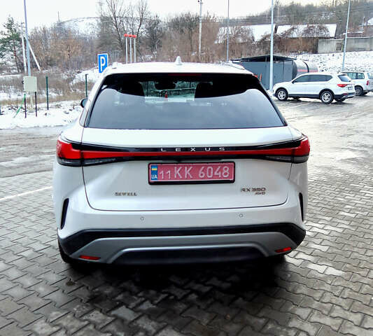 Білий Лексус РХ, об'ємом двигуна 2.4 л та пробігом 71 тис. км за 56500 $, фото 2 на Automoto.ua