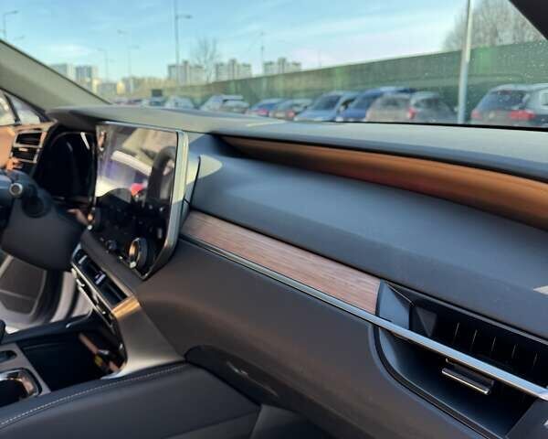 Белый Лексус РХ, объемом двигателя 2.5 л и пробегом 41 тыс. км за 65990 $, фото 20 на Automoto.ua