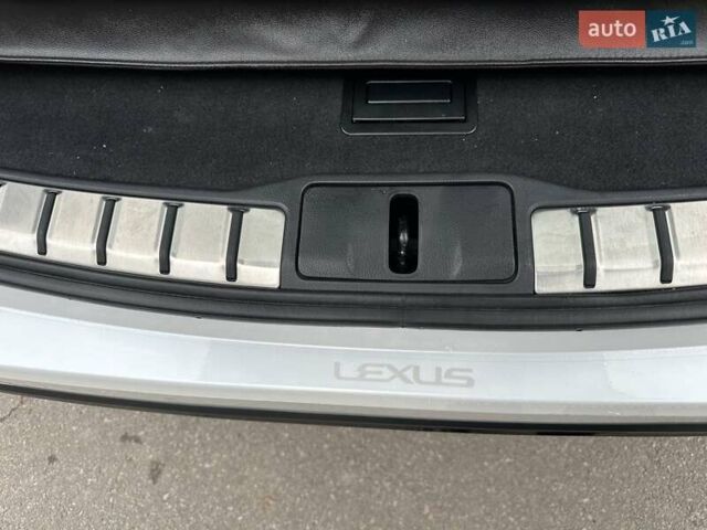 Білий Лексус РХ, об'ємом двигуна 2.5 л та пробігом 29 тис. км за 74500 $, фото 44 на Automoto.ua