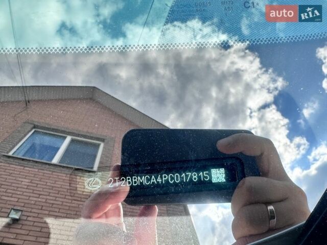 Белый Лексус РХ, объемом двигателя 2.5 л и пробегом 30 тыс. км за 62500 $, фото 30 на Automoto.ua