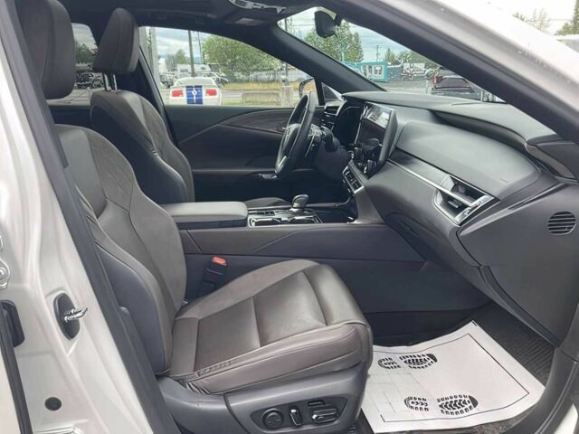 Белый Лексус РХ, объемом двигателя 2.4 л и пробегом 21 тыс. км за 23000 $, фото 9 на Automoto.ua