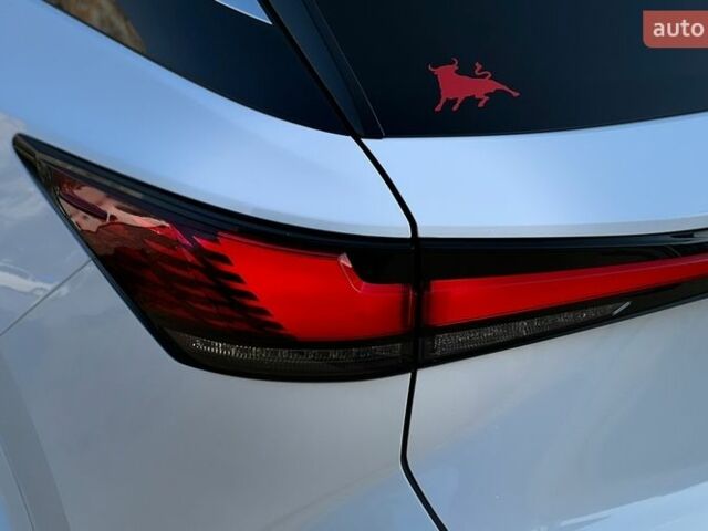 Білий Лексус РХ, об'ємом двигуна 2.39 л та пробігом 11 тис. км за 50500 $, фото 31 на Automoto.ua