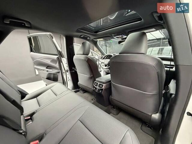 Білий Лексус РХ, об'ємом двигуна 2.4 л та пробігом 3 тис. км за 56900 $, фото 52 на Automoto.ua