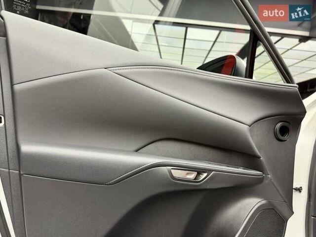 Білий Лексус РХ, об'ємом двигуна 2.4 л та пробігом 3 тис. км за 56900 $, фото 25 на Automoto.ua