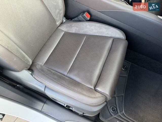 Белый Лексус РХ, объемом двигателя 2.5 л и пробегом 39 тыс. км за 79000 $, фото 72 на Automoto.ua