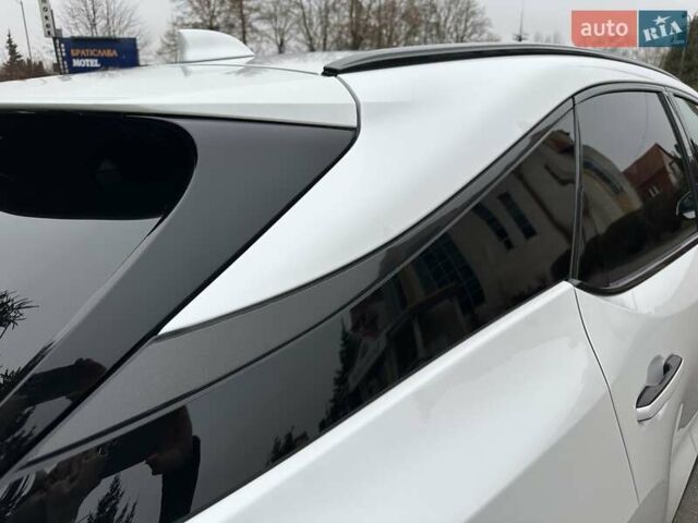 Білий Лексус РХ, об'ємом двигуна 2.5 л та пробігом 29 тис. км за 74500 $, фото 32 на Automoto.ua
