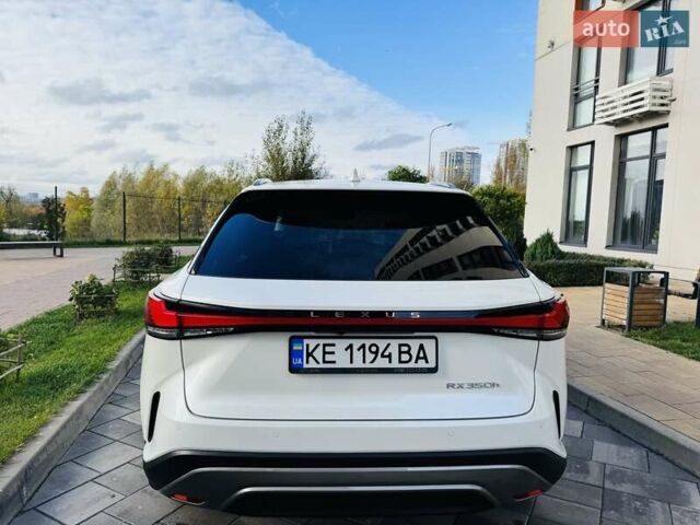 Белый Лексус РХ, объемом двигателя 2.5 л и пробегом 39 тыс. км за 79000 $, фото 2 на Automoto.ua
