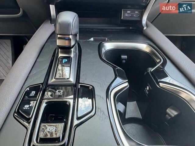 Белый Лексус РХ, объемом двигателя 2.5 л и пробегом 39 тыс. км за 79000 $, фото 54 на Automoto.ua