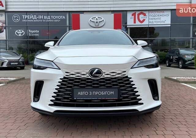 Белый Лексус РХ, объемом двигателя 2.5 л и пробегом 10 тыс. км за 99000 $, фото 4 на Automoto.ua