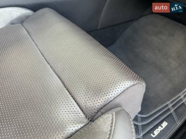 Белый Лексус РХ, объемом двигателя 2.5 л и пробегом 39 тыс. км за 79000 $, фото 69 на Automoto.ua