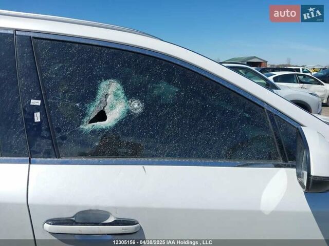 Белый Лексус РХ, объемом двигателя 2.5 л и пробегом 41 тыс. км за 65990 $, фото 32 на Automoto.ua