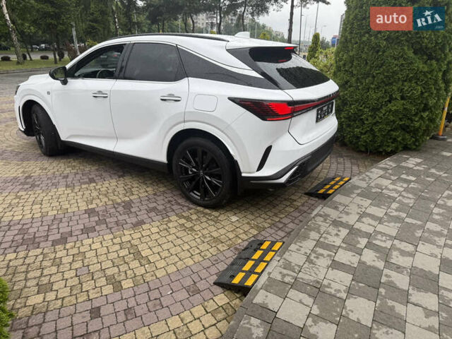 Белый Лексус РХ, объемом двигателя 2.4 л и пробегом 2 тыс. км за 65000 $, фото 6 на Automoto.ua