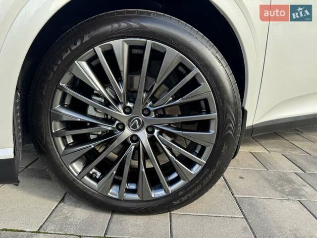 Белый Лексус РХ, объемом двигателя 2.5 л и пробегом 39 тыс. км за 79000 $, фото 27 на Automoto.ua