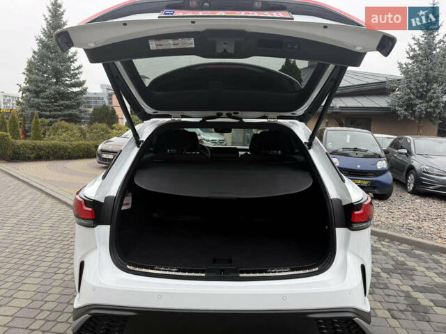 Белый Лексус РХ, объемом двигателя 2.4 л и пробегом 2 тыс. км за 65000 $, фото 10 на Automoto.ua