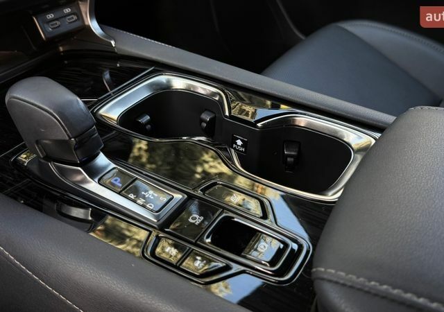 Белый Лексус РХ, объемом двигателя 2.49 л и пробегом 40 тыс. км за 69900 $, фото 26 на Automoto.ua