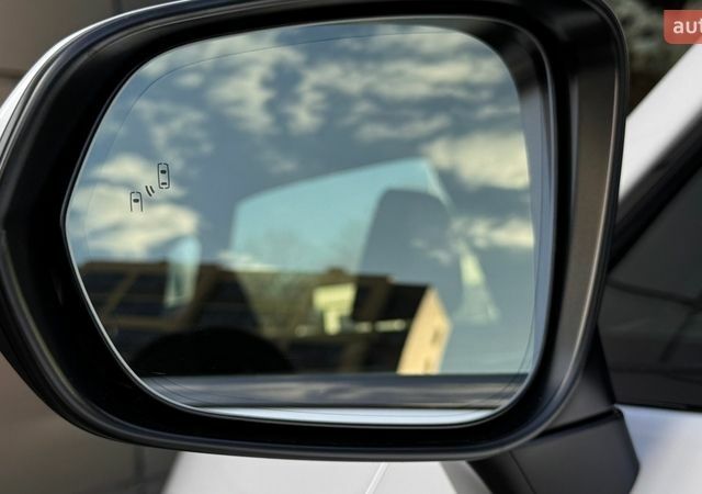 Белый Лексус РХ, объемом двигателя 2.49 л и пробегом 40 тыс. км за 69900 $, фото 9 на Automoto.ua