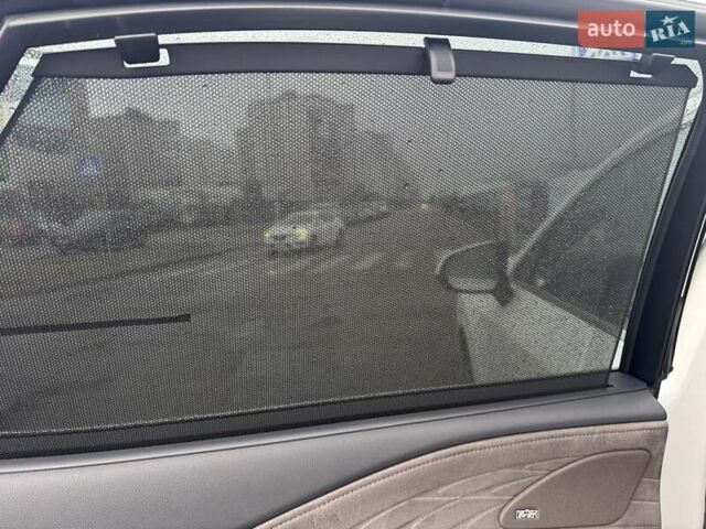 Белый Лексус РХ, объемом двигателя 2.49 л и пробегом 39 тыс. км за 79000 $, фото 39 на Automoto.ua