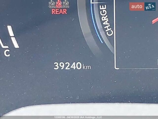 Белый Лексус РХ, объемом двигателя 2.5 л и пробегом 41 тыс. км за 65990 $, фото 29 на Automoto.ua