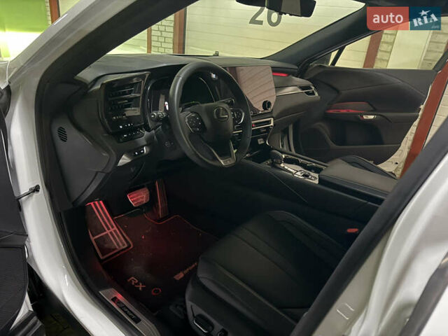 Белый Лексус РХ, объемом двигателя 2.4 л и пробегом 2 тыс. км за 65000 $, фото 32 на Automoto.ua