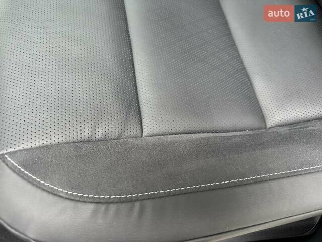 Білий Лексус РХ, об'ємом двигуна 2.5 л та пробігом 29 тис. км за 74500 $, фото 71 на Automoto.ua