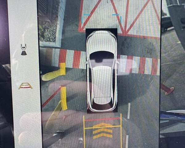 Белый Лексус РХ, объемом двигателя 2.5 л и пробегом 39 тыс. км за 79000 $, фото 88 на Automoto.ua