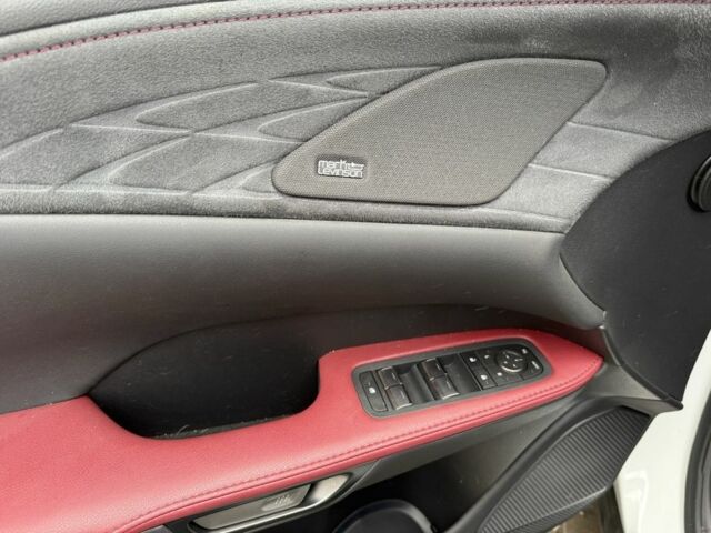 Белый Лексус РХ, объемом двигателя 2.4 л и пробегом 8 тыс. км за 47000 $, фото 17 на Automoto.ua