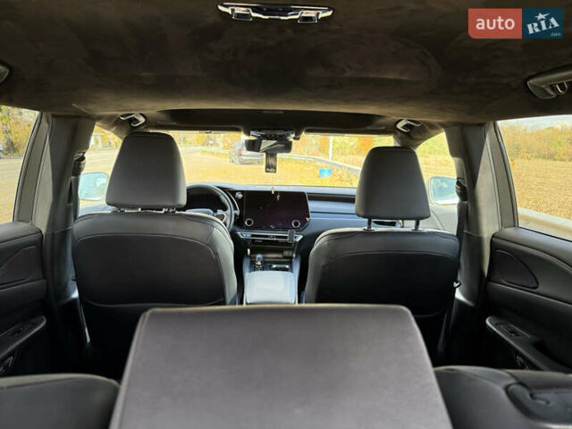 Білий Лексус РХ, об'ємом двигуна 2.4 л та пробігом 52 тис. км за 57000 $, фото 34 на Automoto.ua