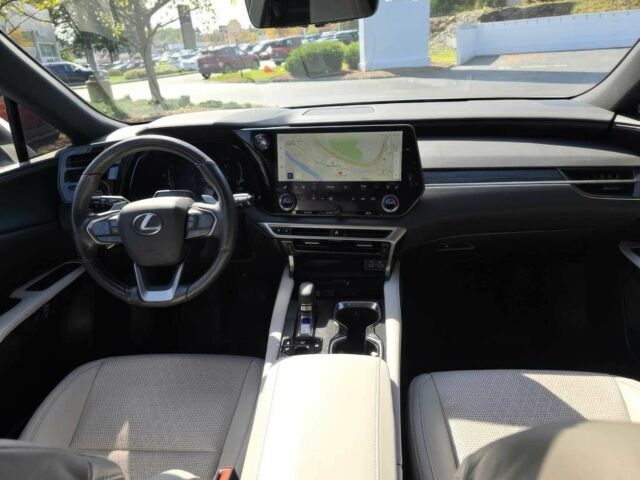 Білий Лексус РХ, об'ємом двигуна 2.5 л та пробігом 11 тис. км за 41000 $, фото 8 на Automoto.ua