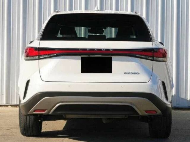 Белый Лексус РХ, объемом двигателя 2.4 л и пробегом 15 тыс. км за 28000 $, фото 5 на Automoto.ua