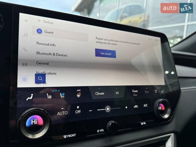 Белый Лексус РХ, объемом двигателя 2.4 л и пробегом 6 тыс. км за 63000 $, фото 30 на Automoto.ua