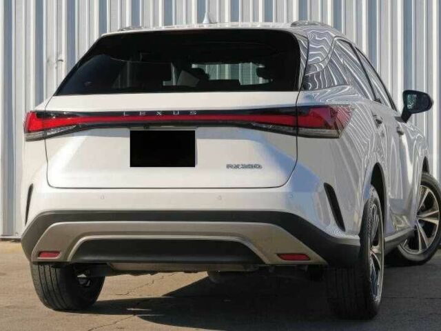 Белый Лексус РХ, объемом двигателя 2.4 л и пробегом 15 тыс. км за 28000 $, фото 4 на Automoto.ua