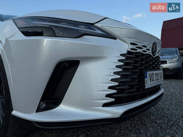 Білий Лексус РХ, об'ємом двигуна 2.4 л та пробігом 6 тис. км за 57500 $, фото 15 на Automoto.ua