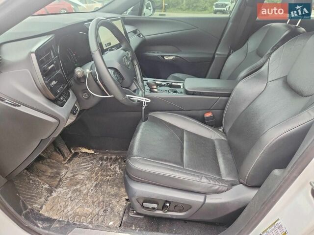 Білий Лексус РХ, об'ємом двигуна 2.5 л та пробігом 58 тис. км за 25000 $, фото 6 на Automoto.ua