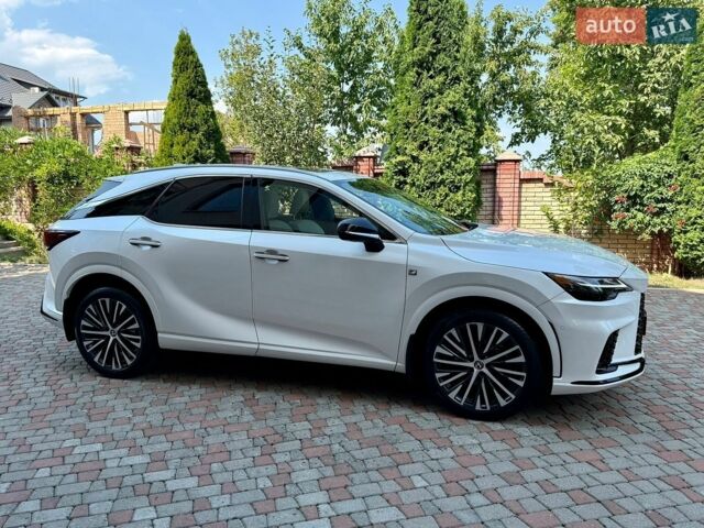 Білий Лексус РХ, об'ємом двигуна 2.5 л та пробігом 40 тис. км за 67000 $, фото 7 на Automoto.ua