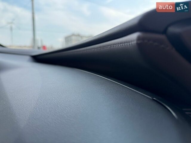 Белый Лексус РХ, объемом двигателя 2.5 л и пробегом 5 тыс. км за 85990 $, фото 28 на Automoto.ua