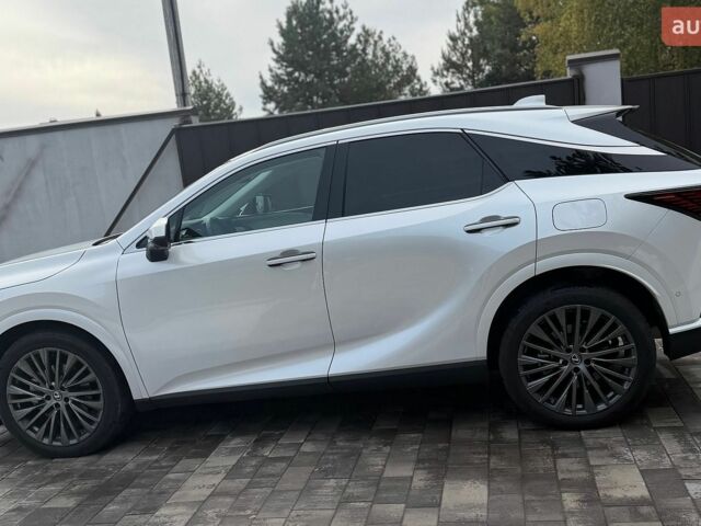 Білий Лексус РХ, об'ємом двигуна 2.4 л та пробігом 45 тис. км за 65000 $, фото 2 на Automoto.ua