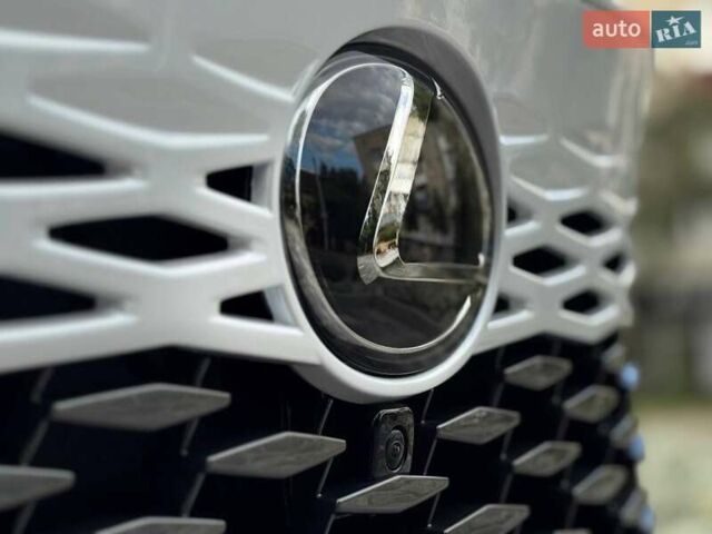 Белый Лексус РХ, объемом двигателя 2.4 л и пробегом 5 тыс. км за 64000 $, фото 19 на Automoto.ua