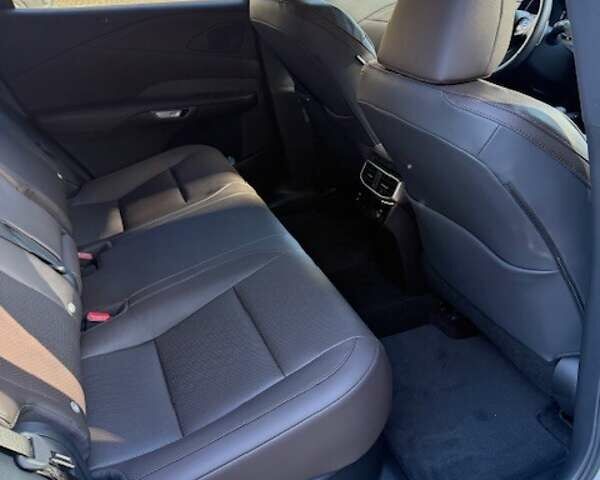 Лексус РХ 2024 в Одессе на Automoto.ua Белый Лексус РХ, объемом двигателя 2.39 л и пробегом 1 тыс. км за 72500 $, фото 11 на Automoto.ua