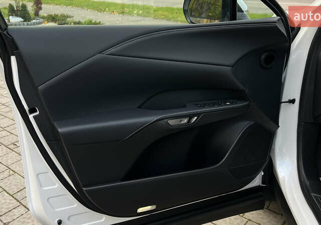 Лексус РХ 2024 в Львове на Automoto.ua Белый Лексус РХ, объемом двигателя 2.5 л и пробегом 1 тыс. км за 66000 $, фото 29 на Automoto.ua