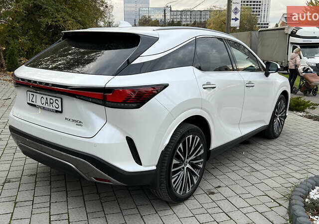 Лексус РХ 2024 в Львове на Automoto.ua Белый Лексус РХ, объемом двигателя 2.5 л и пробегом 1 тыс. км за 66000 $, фото 6 на Automoto.ua